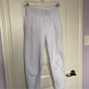 Aritzia TNA Cozyaf Perfect Pocket Sweatpants